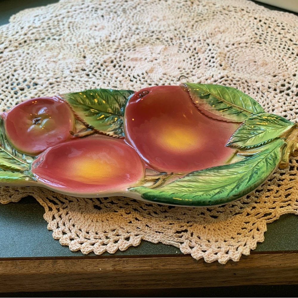 Ceramic Fruit Leaf Dish